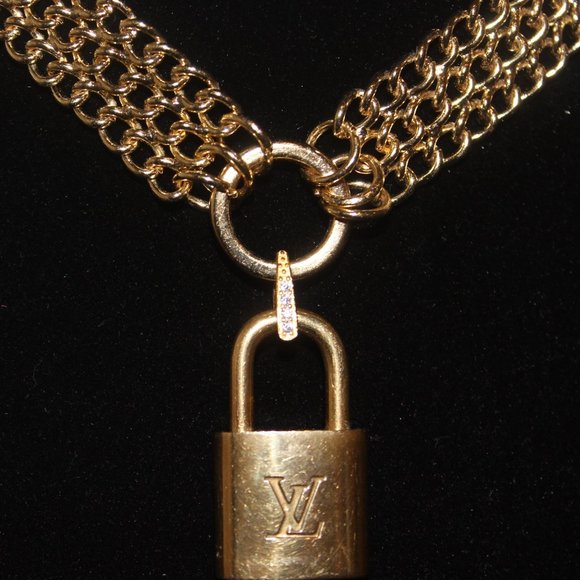 Auth Louis Vuitton Lock Key Set - Picture 3 of 5